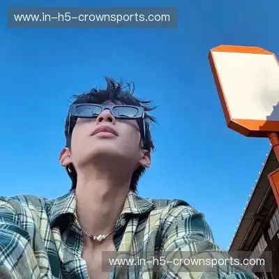郎蓉晶